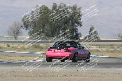 media/Jun-02-2024-CalClub SCCA (Sun) [[05fc656a50]]/Group 3/Qualifying/